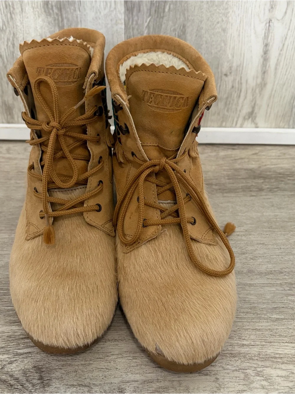 Vintage Tecnica Boots Womens Size 38 Tan Shearling Suede Aztec Southwestern